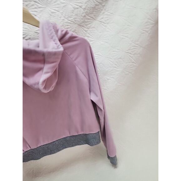 Weekend Edition Womens Small Fuzzy Hoodie 19.5x18.5 Athleisure - Picture 3 of 6